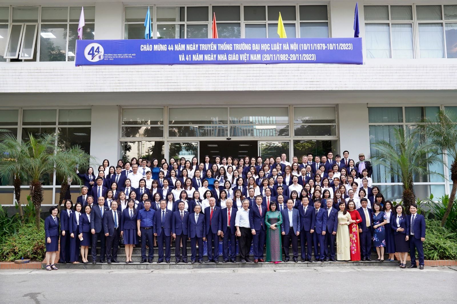 Đại học Luật Hà Nội