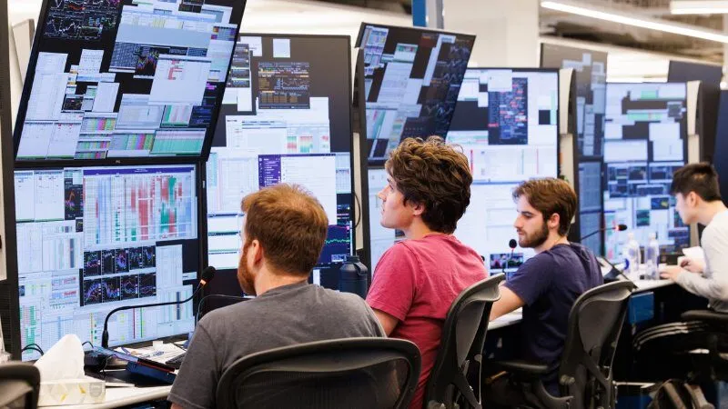 Tại sao quant trader lại là nghề hái ra tiền?