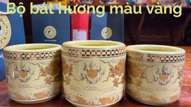 Gia chủ mệnh Kim nên mua bát hương màu gì?